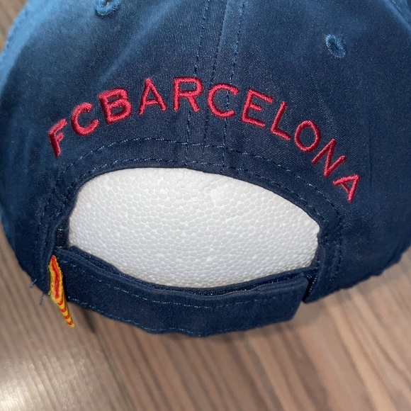 Nike FC Barcelona Hat Cap Adjustable Black Embroidered Soccer- L/XL - Picture 4 of 8
